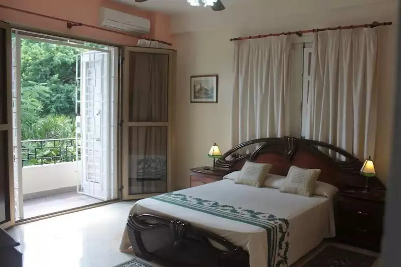 Beyaz Apart-Pansiyon Çeşme 2*,  Turcja