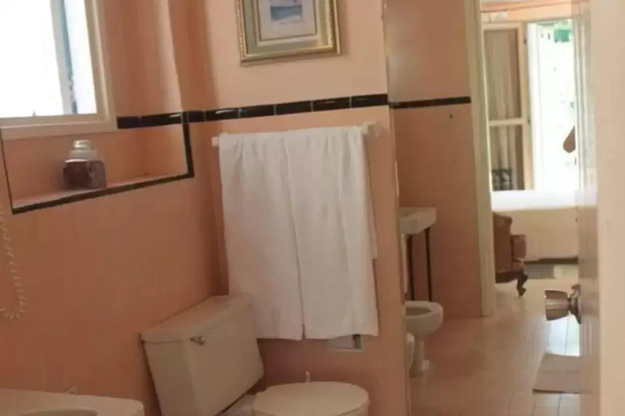 Beyaz Apart-Pansiyon Çeşme Hotel
